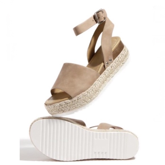 Shoes - Platform Espadrille Sandals in Taupe